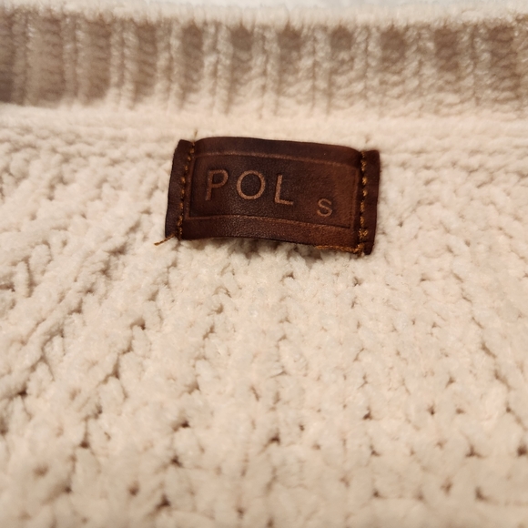 ✨️POL Cream and Mauve Distressed Chunky Oversized Sweater Size Small - Picture 6 of 11